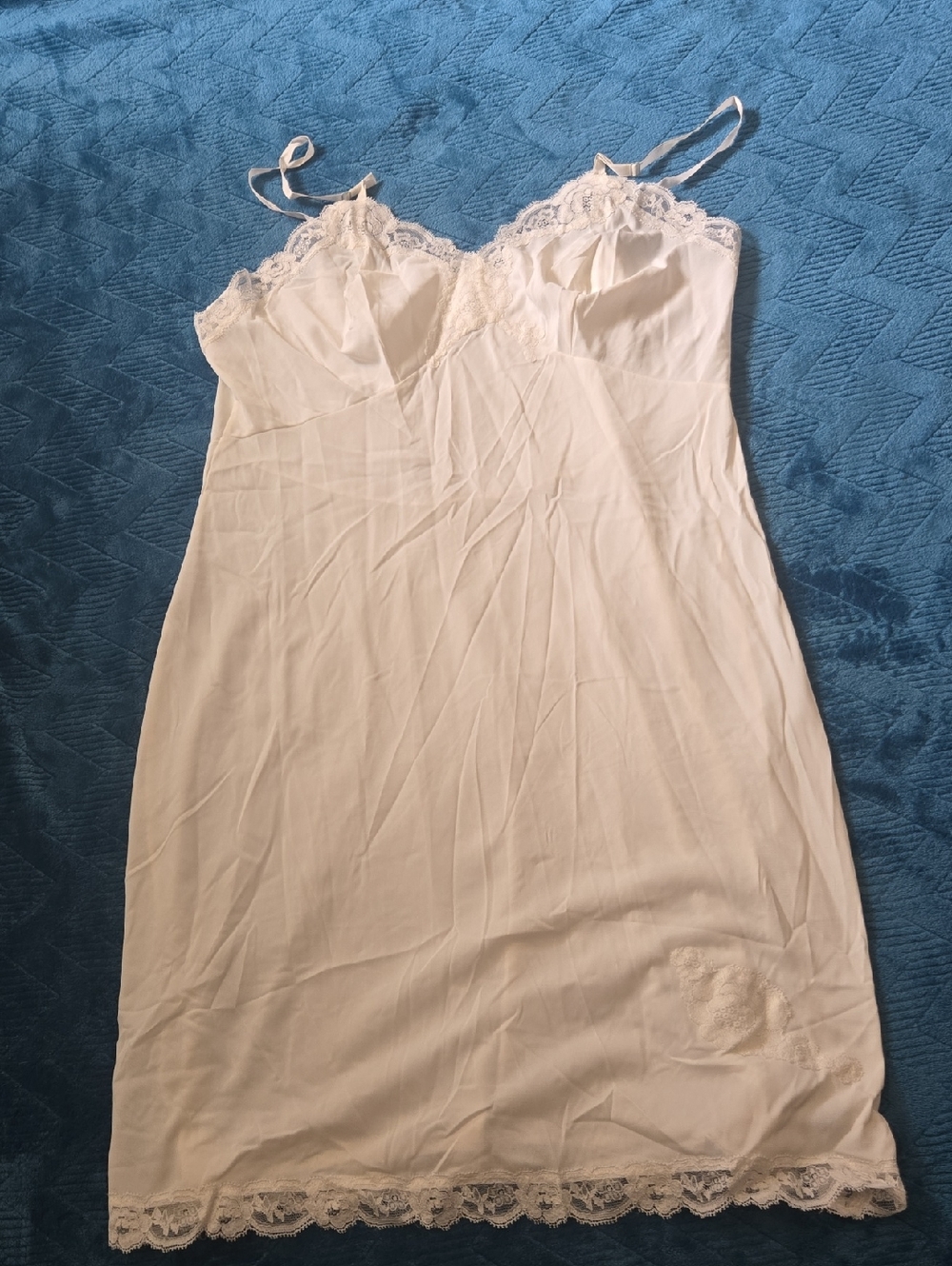3/$20 Elegant White Lace-Trim Slip Chemise